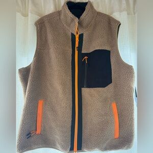 Men’s Sherpa Vest